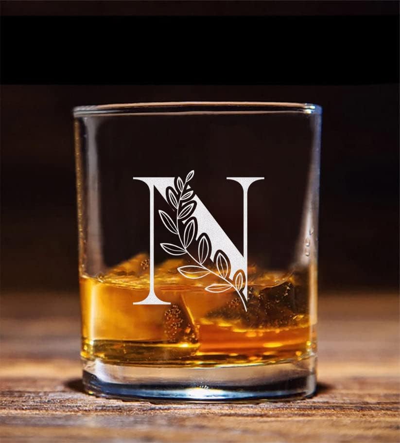 Cvjetni monogram 'N' Whiskey Glass - slovo A-Z Graved - bezbedno viski staklo - pokloni za tatu - majčin