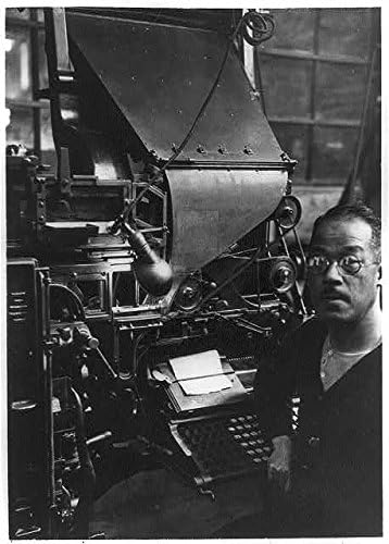 HistoricalFindings foto: fotografija prve Linotipske mašine i njenog operatera,c1936,štampanje, izumi