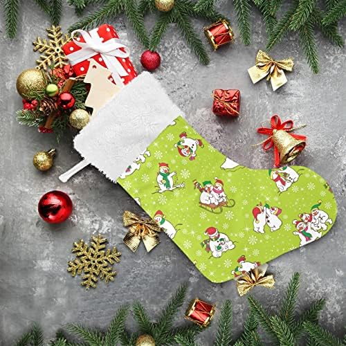 Alaza Božićne čarape Snjegović na zelenoj pozadini sa snježnim pahuljicama Klasična personalizirana velika