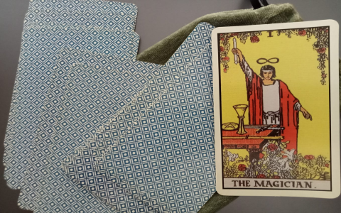 High Priestess as Action: Simple Tips to Help You Trust Your Gut and Make Smarter Decisions in Life!