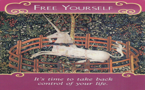 Free Magic Love Tarot: Discover Your Romantic Future.