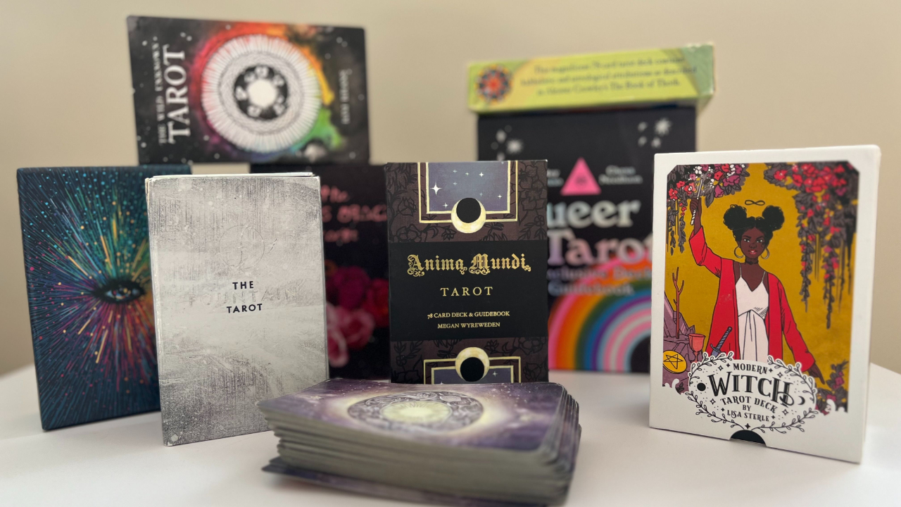 Oracle Tarot Decks: Which One Is Best for Beginners?